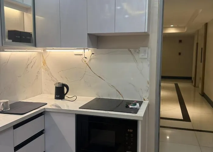 Yassis 2br Luxury Unit In Grass * Manila