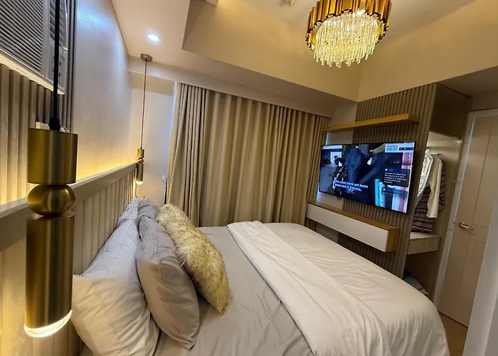 Yassis 2br Luxury Unit In Grass *